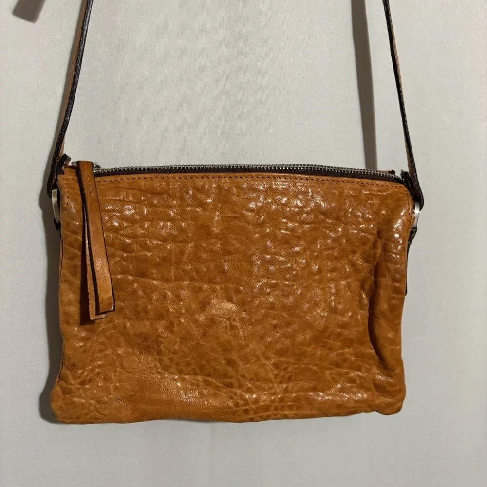 Maxon Collection Pebbled Genuine Leather Crossbody Purse made in Italy zipper